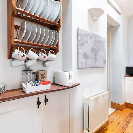 Beautiful Location Fast Wifi N Tv Dublin
