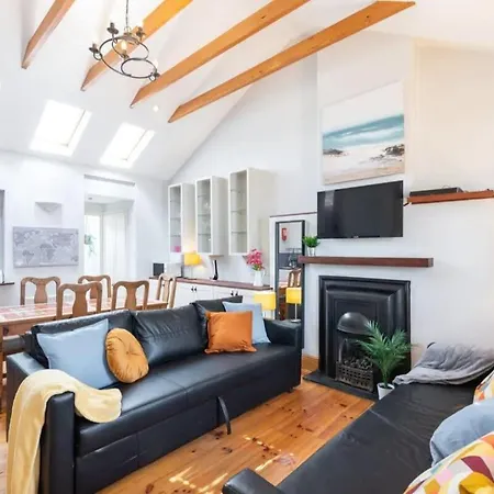 Beautiful Location Fast Wifi N Tv Dublin