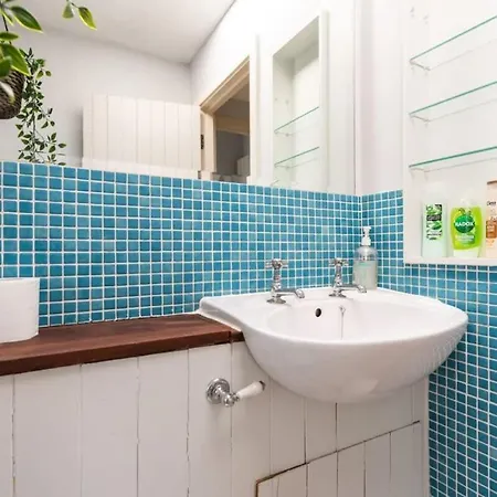 Vakantiehuis Beautiful Location Fast Wifi N Tv